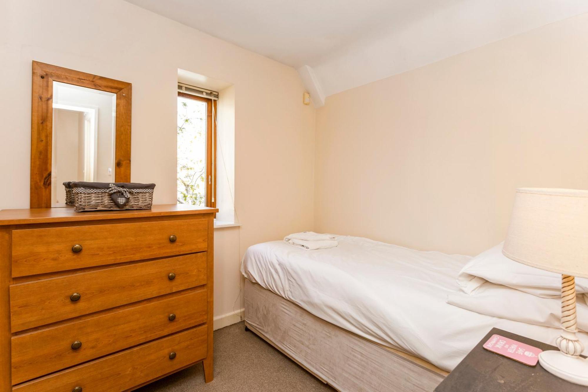 Bridge Farm Holiday Cottages Honeybourne Szoba fotó