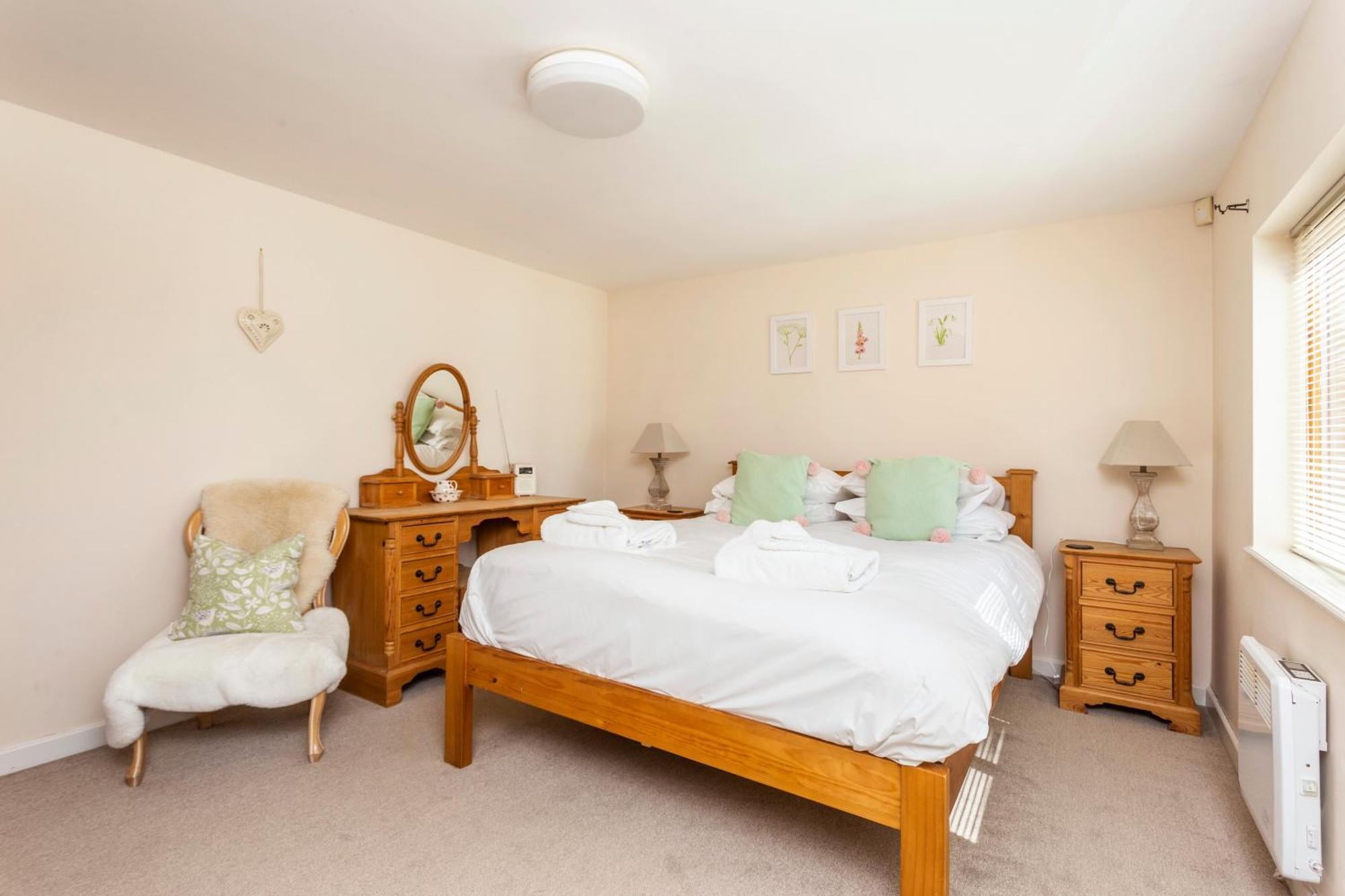 Bridge Farm Holiday Cottages Honeybourne Szoba fotó