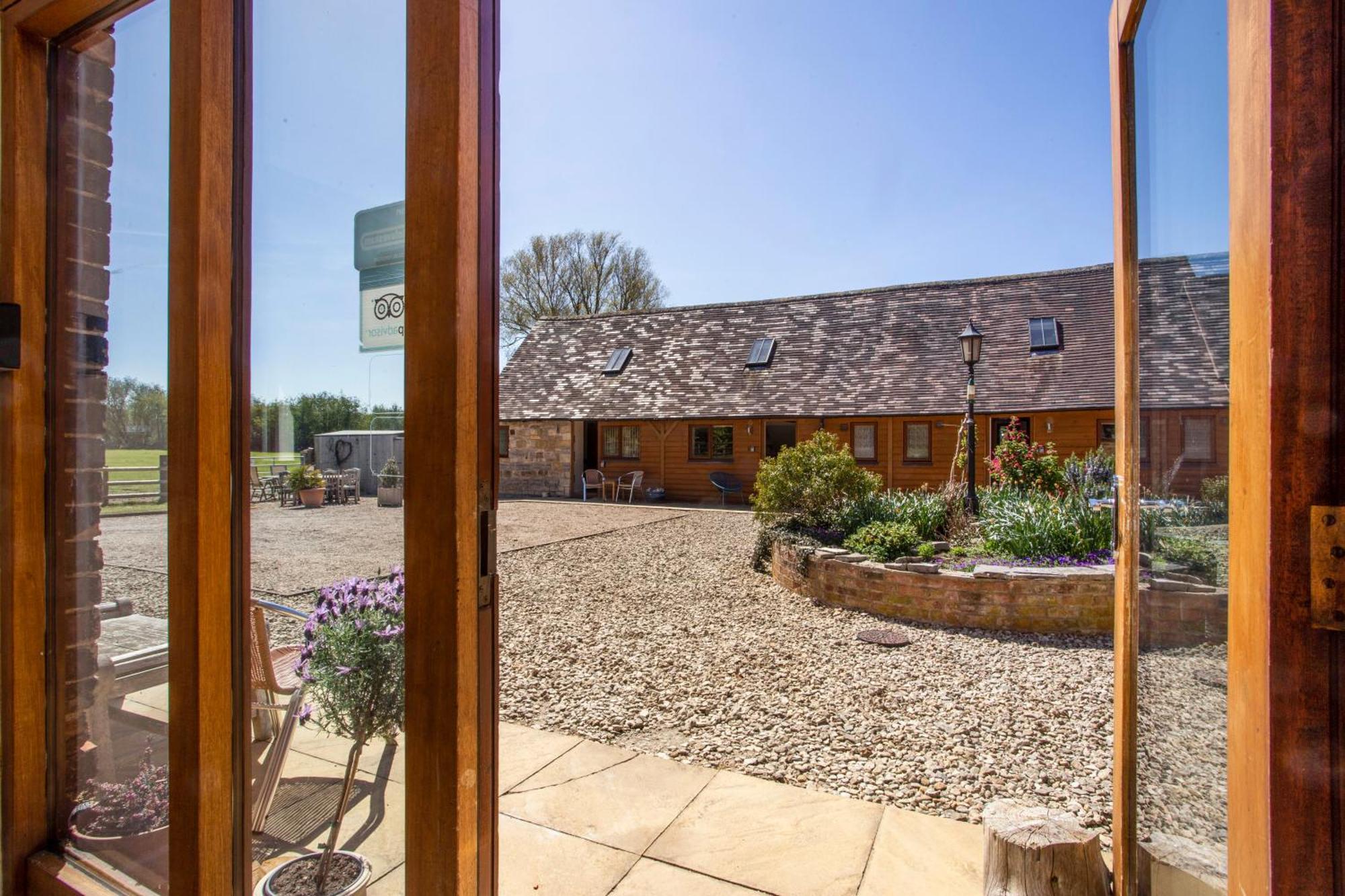 Bridge Farm Holiday Cottages Honeybourne Szoba fotó