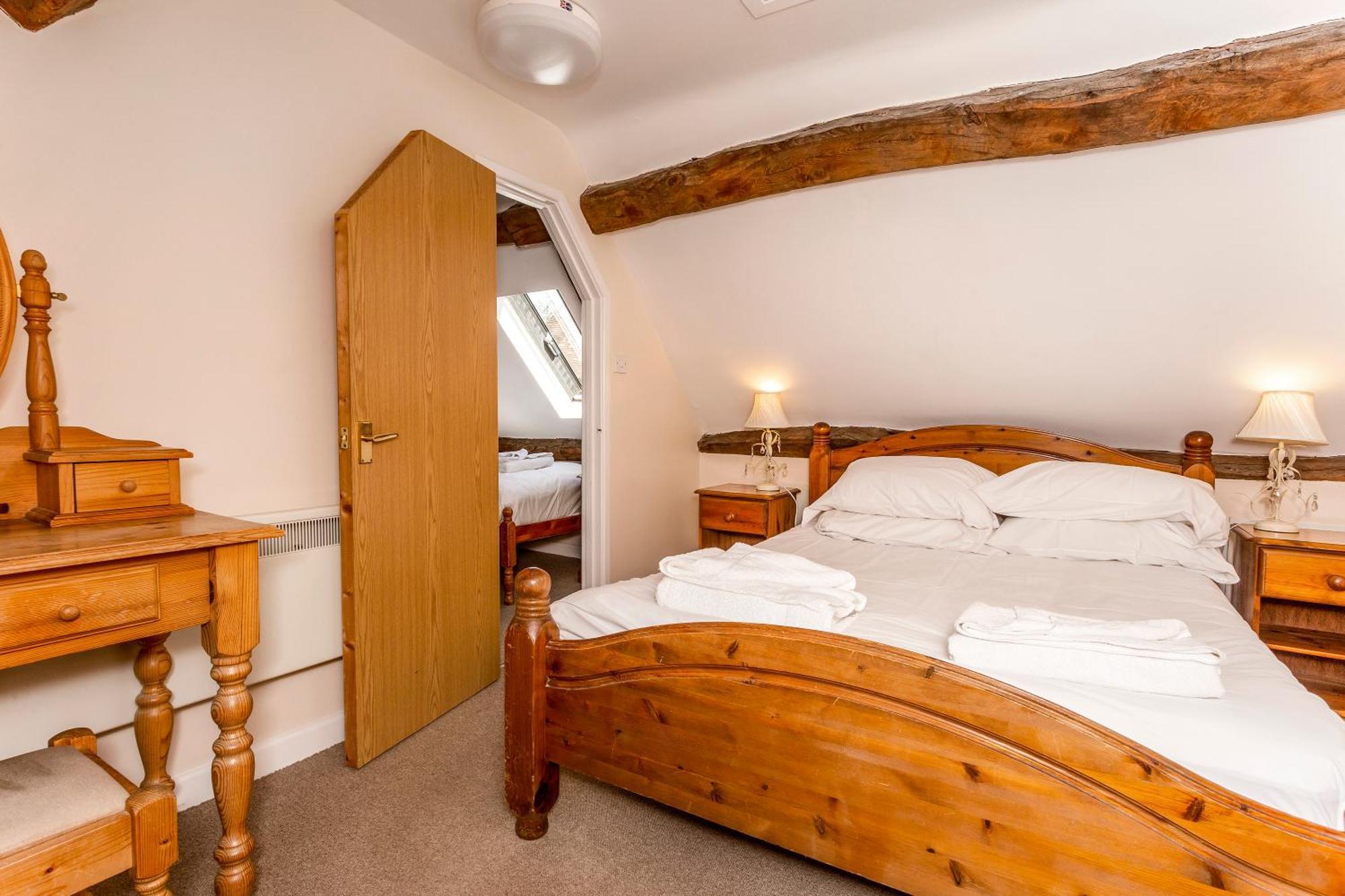 Bridge Farm Holiday Cottages Honeybourne Szoba fotó